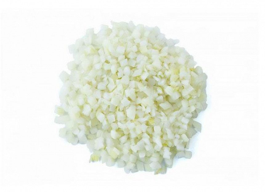 Cebolla blanca en cubos