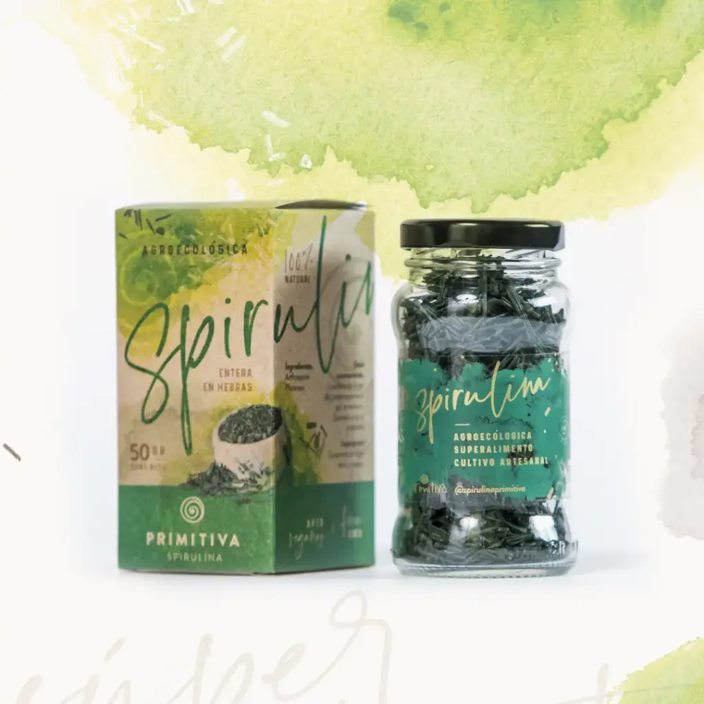 Espirulina en hebras.